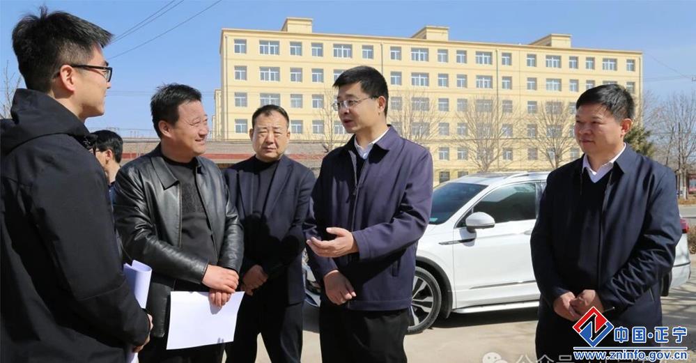 5b5acf2319c1422b9b75325664570efb.jpg 5b5acf2319c1422b9b75325664570efb.jpg