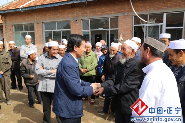 李培博走访慰问穆斯林群众