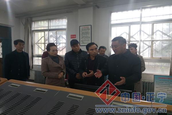 何子通、贺立琴督查十九大期间我县文广系统安保工作