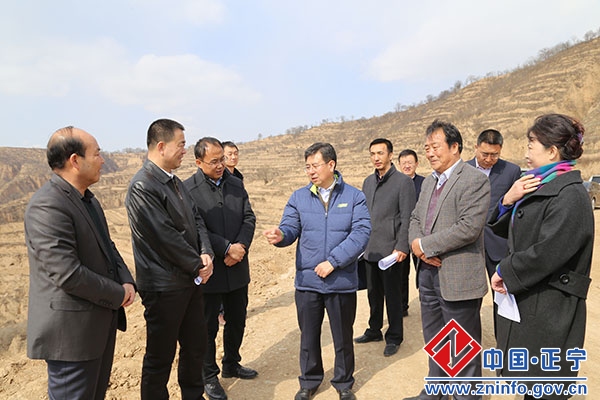 1.jpg 董建镇来正宁县调研