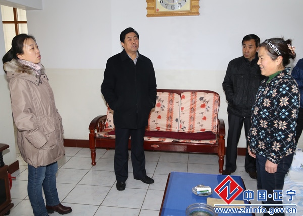 袁喜言 石芳开展“两节”慰问活动