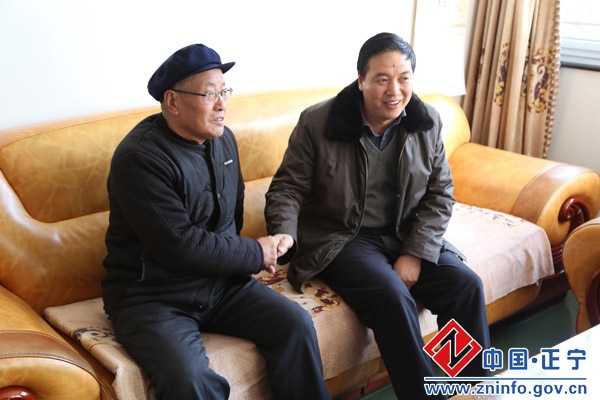 蔡文辉慰问离退休老干部