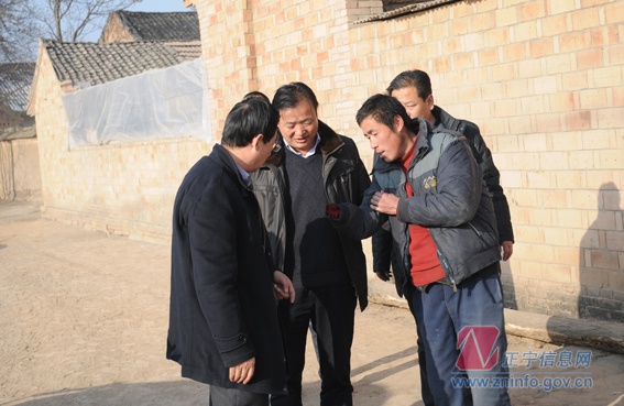 梁环平走访慰问困难群众