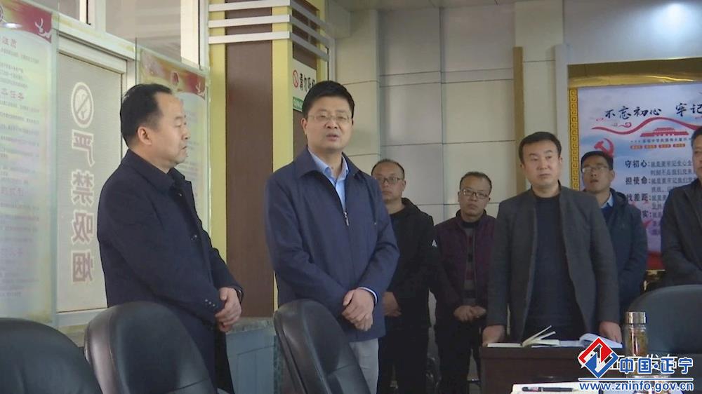 93f5e2c46f1e465d85005b244b7b6f89.jpg 93f5e2c46f1e465d85005b244b7b6f89.jpg