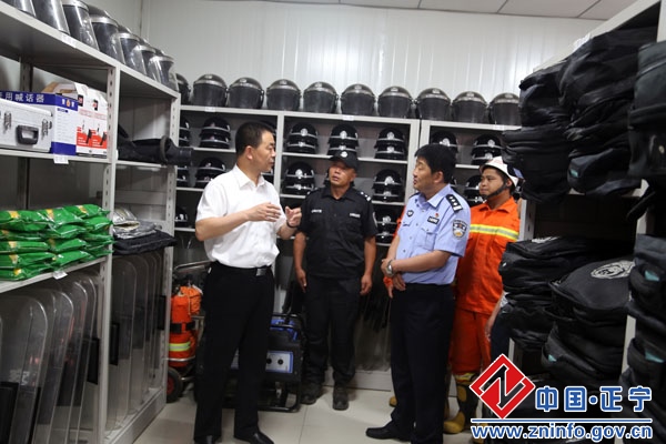 张龙杰督查防汛减灾工作