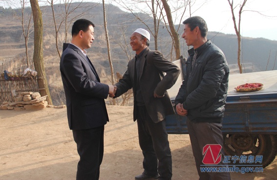 张龙杰看望慰问困难群众