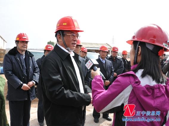 省政府石军副省长亲赴核桃峪煤矿事故现场指导开展救援工作