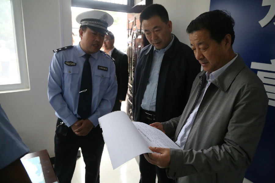 黄正军督查正宁县道路交通安全工作