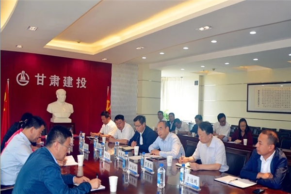 正宁县人民政府与甘肃建投六建集团签订产业发展全面战略合作协议