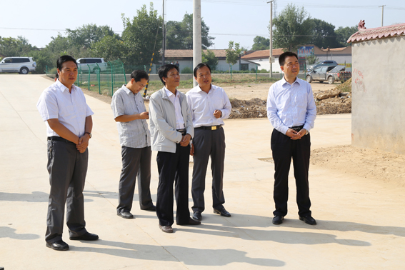 岳中锋一行督查正宁县民生实事办理情况