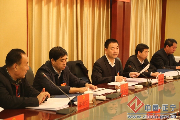 1.JPG 弘扬法治精神 共建法治社会