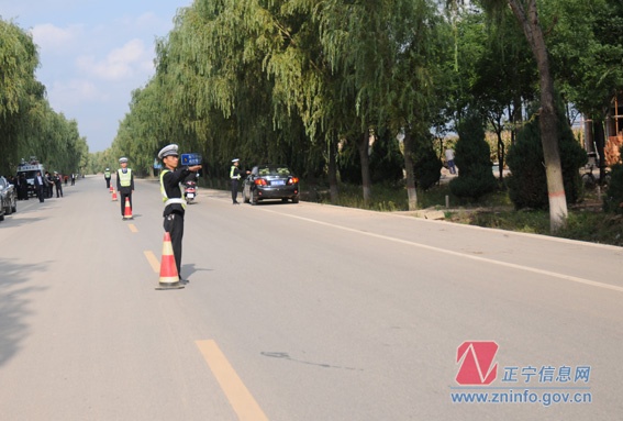 张龙杰督查道路交通安全
