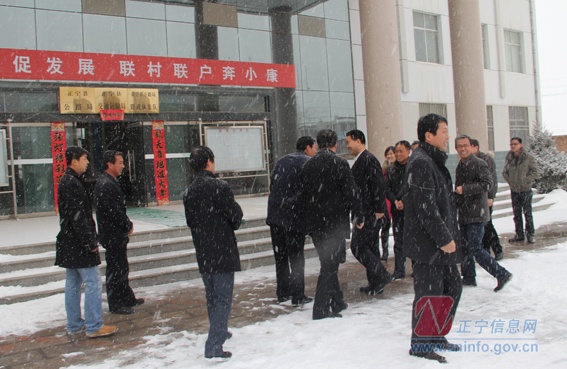 张龙杰检查节后上班　希望新年新气象再创新辉煌