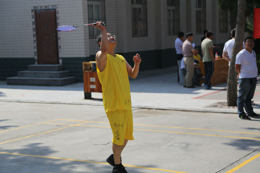 县政府机关秋季运动会赛场掠影