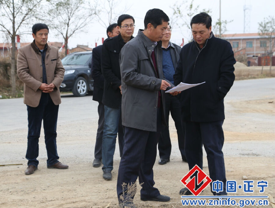 QQ截图20141123170110.jpg 蔡文辉现场勘察村镇重点项目建设选址情况