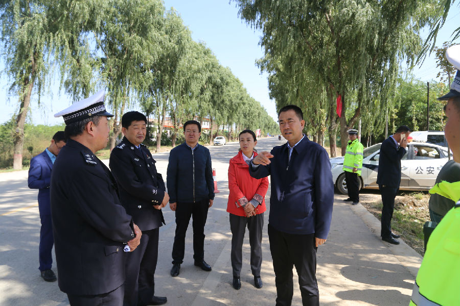 IMG_9700.JPG 张龙杰节前督查安全生产及公共安全工作