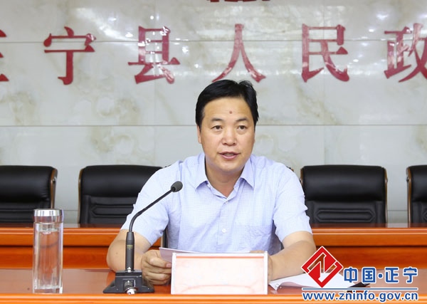 80.jpg 蔡文辉作“三严三实”专题党课辅导报告