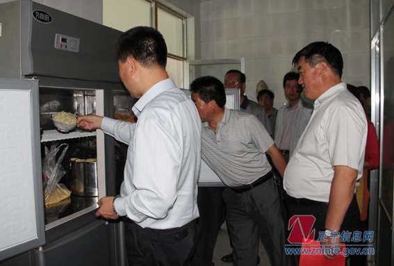 张龙杰调研全县教育工作