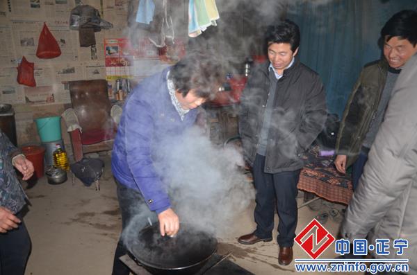 鲁生林、巩巧玲赴永和镇开展“春节”前慰问活动