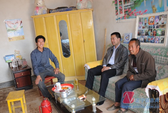 张龙杰走访“双联”户