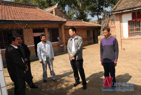 张龙杰走访“双联”户