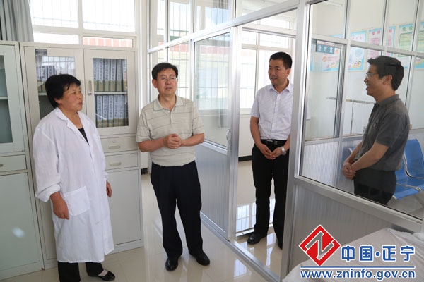 0.jpg 董建镇督查正宁县双联精准扶贫和美丽乡村建设工作