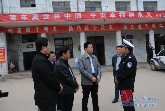 张龙杰督查道路交通安全