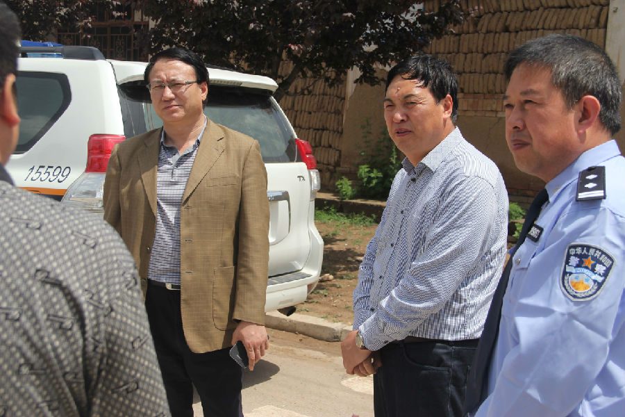 IMG_6569.jpg 吴建忠督查正宁农村道路交通安全机构网络建设情况