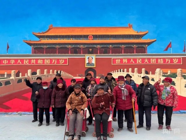 村头墙上的“天安门”，为何成为热门景点？