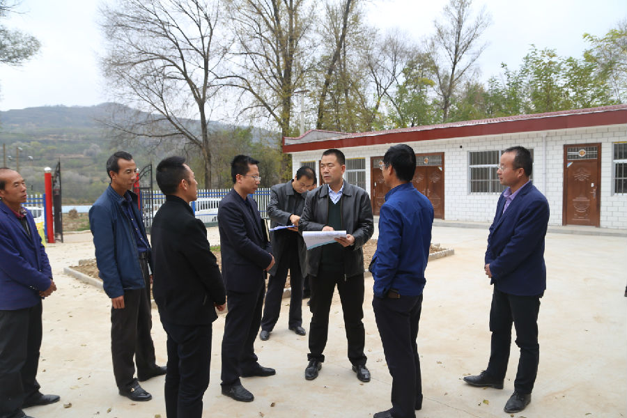 张龙杰督查调研全县脱贫攻坚工作