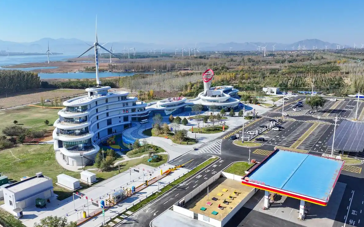 打破“围墙”焕新蝶变 开放式服务区让高速路网拥抱烟火气