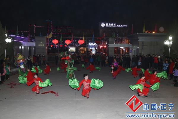 东城社区送社火进机关