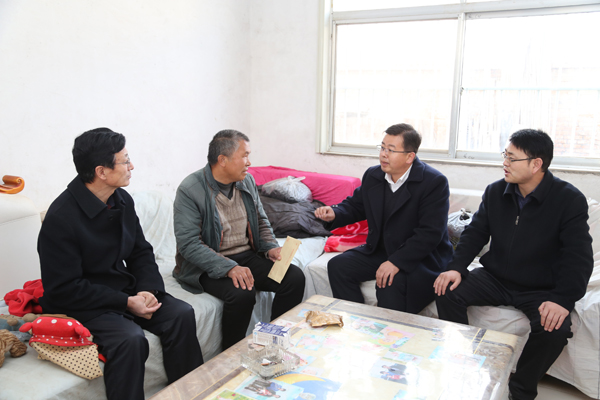 县级领导干部赴各乡镇开展“两节” 送温暖慰问活动