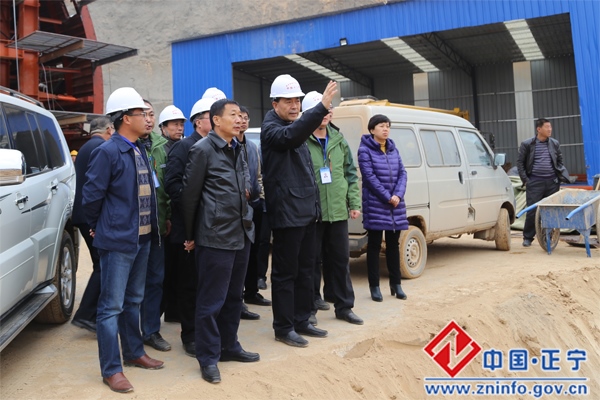 张龙杰督查调研银西高铁及甜罗高速（正宁段）项目建设