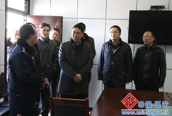 蔡文辉带队督查春节前道路交通安全、消防安全和社会治安管理工作