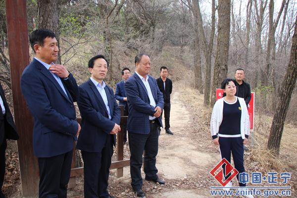 市政协委员来我县调研体育赛事拉动体育产业发展暨开展“委员活动日”活动