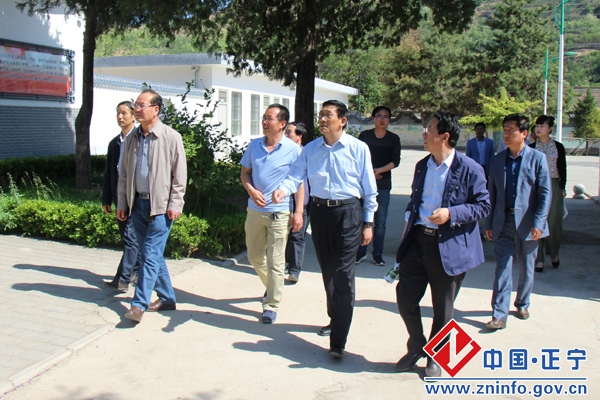 20170517095021277.jpg 贺建宏到我县工作联系点调研