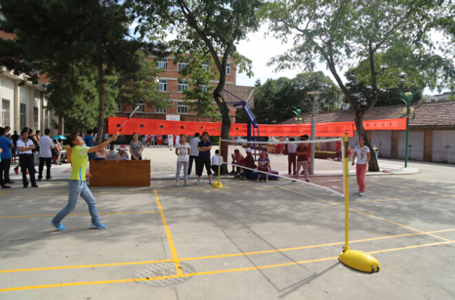 22.jpg 县政府机关秋季运动会赛程过半