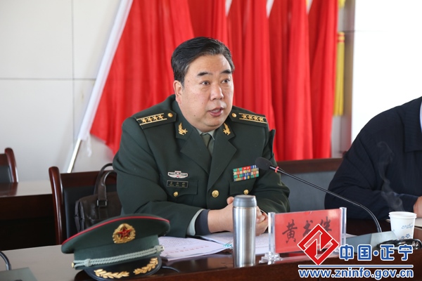 黄书伴在正宁县西坡乡宣讲党的十八届四中全会精神