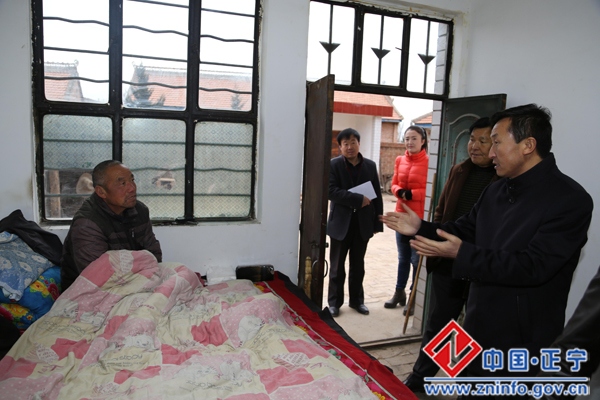 李培博赴五顷塬乡督查贫困村（户）退出验收核查认定及统战工作