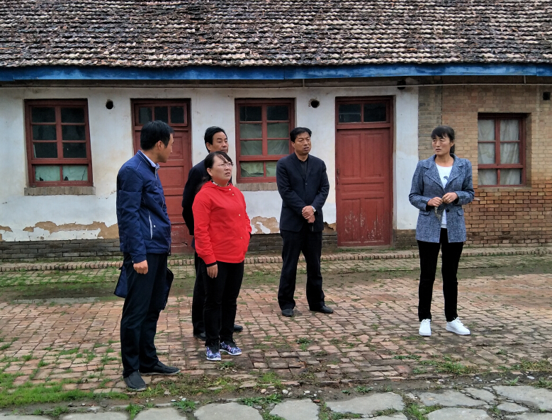 逯继芳督查全县粮食安全工作