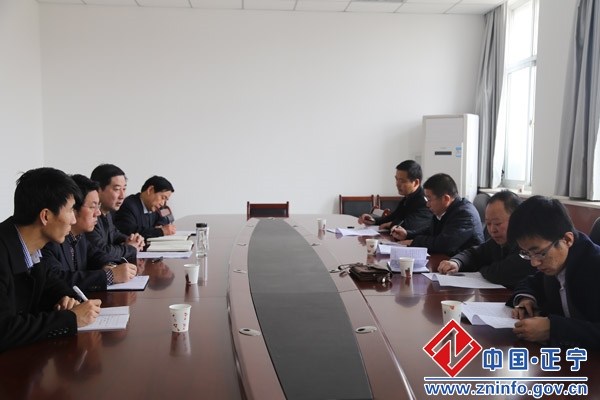 吕天鑫调研全县金融工作