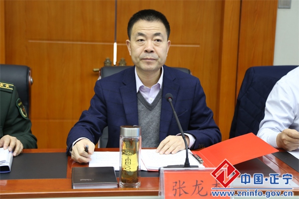未标题-2.jpg 张龙杰主持召开县政府十七届第一次常务会议