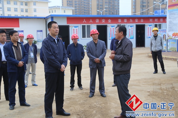 67.jpg 张龙杰国庆节前督查安全生产工作