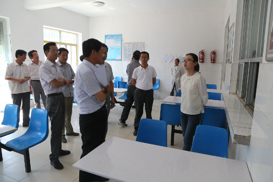 石芳督查全县校园安全工作