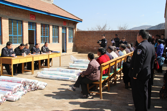 郑银生来正宁开展“双联”行动和党的群众路线教育活动