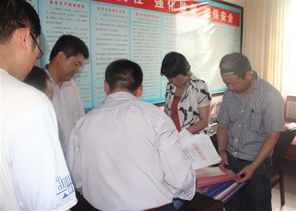 市安委办督查正宁县上半年安全生产工作