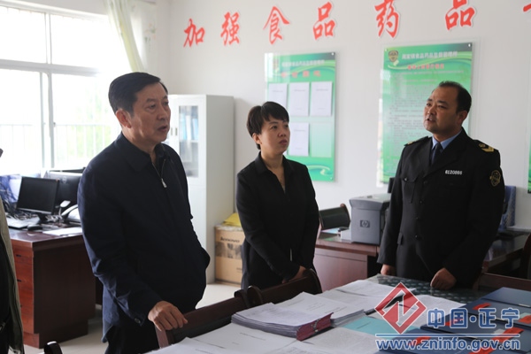 市食药监局督查组来正宁督查食品药品监督管理工作