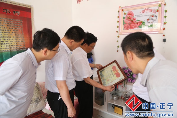 2.jpg 贺建宏“尔德节”慰问正宁县回族群众