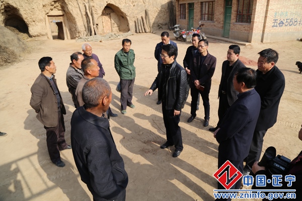 20160321092145630.jpg 段登云督查春季农业生产工作